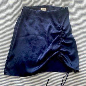 Aritzia Wilfred mini skirt
